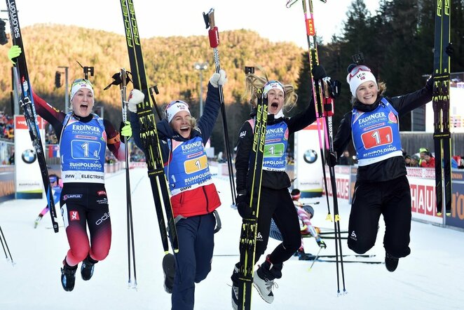 Karoline Offigstad Knotten, Ingrid Landmark Tandrevold, Tiril Eckhoff ir Marte Olsbu Roeiseland | Scanpix nuotr.
