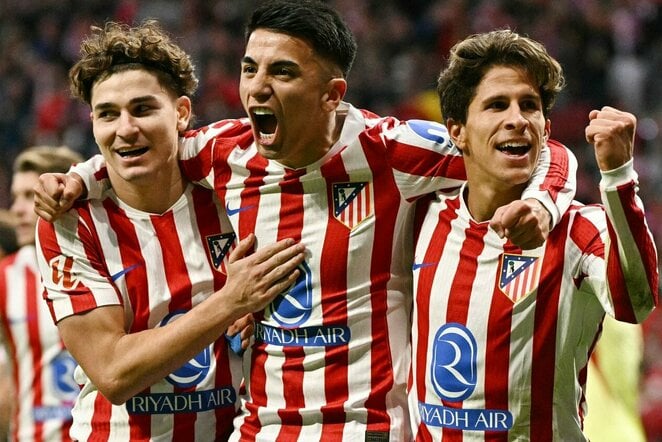 Julianas Alvarezas, Thiago Almada ir Giuliano Simeone | Scanpix nuotr.