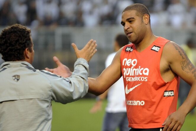 Adriano (dešinėje) | AFP/Scanpix nuotr.