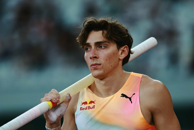 Armandas Duplantis | EPA / ALEX PLAVEVSKI nuotr.