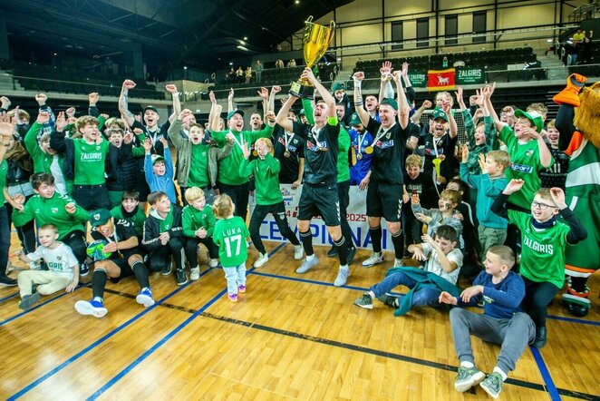 „Kauno Žalgirio“ salės futbolo komanda iškovojo A lygos čempionų titulą | Klubo nuotr.