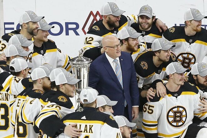 „Bruins“ ledo ritulininkai | Scanpix nuotr.
