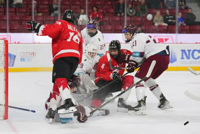 Latvija U-18 – Kanada U-18 rungtynių akimirka | IIHF nuotr.