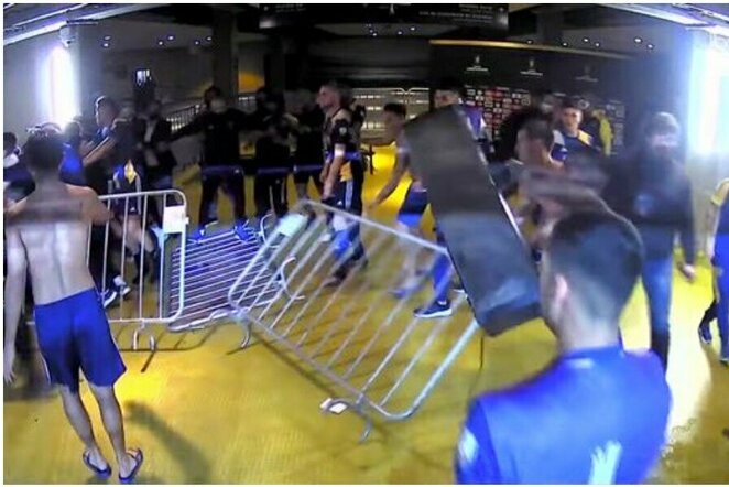 Žaidėjų konfliktas su policija | „Twitter“ nuotr.