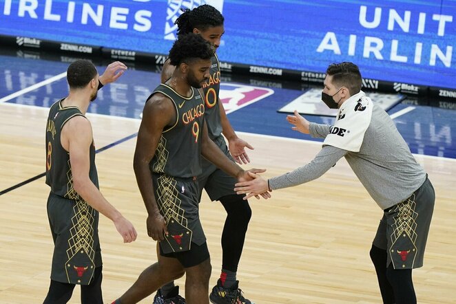 Patrickas Williamsas ir Coby White'as - centre | Scanpix nuotr.