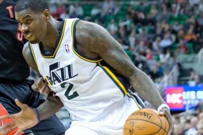 M.Williamsas su „Hornets“ sudarė dvejų metų sutartį (Scanpix nuotr.)