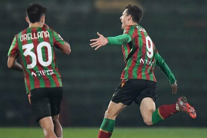 Edgaras Dubickas (deš.) | Klubo nuotr.