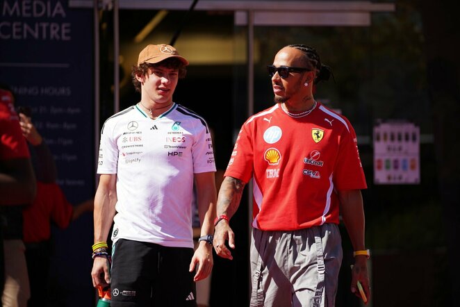 Kimi Antonelli ir Lewisas Hamiltonas | EPA nuotr.