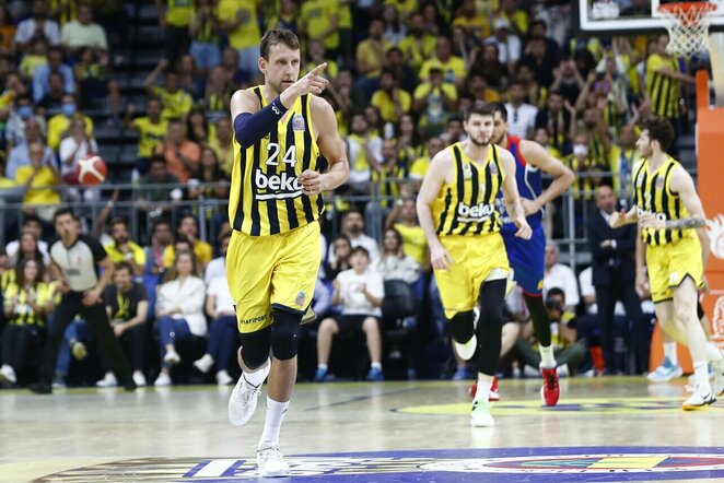 Janas Vesely | „Twitter“ nuotr.
