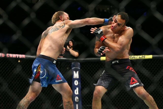 Tony Fergusonas ir Donaldas Cerrone'as | Scanpix nuotr.