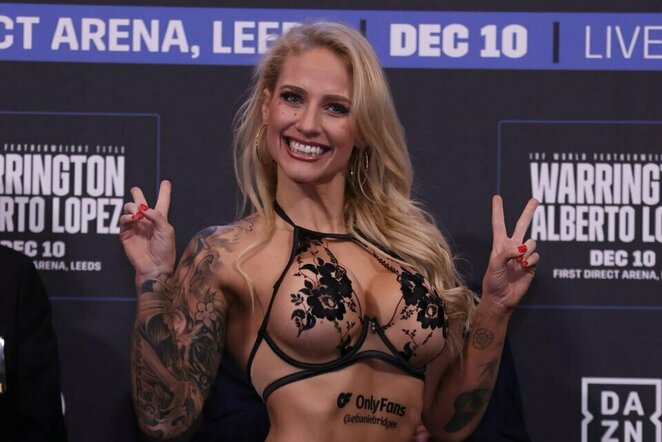 Ebanie Bridges | Instagram.com nuotr