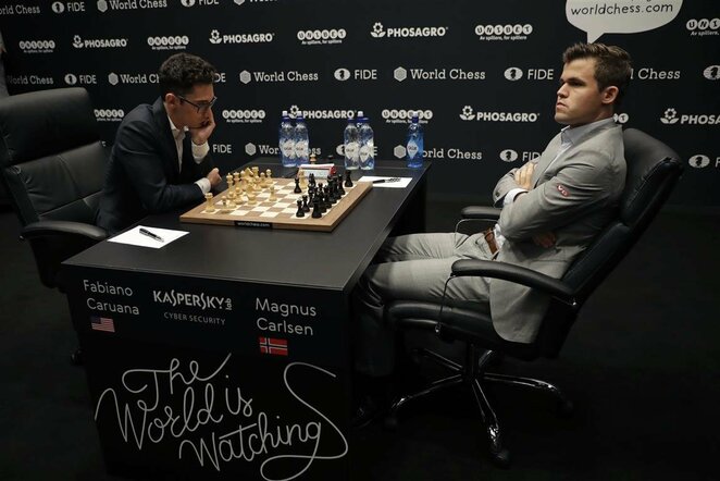 Magnusas Carlsenas prieš Fabiano Caruaną | Scanpix nuotr.