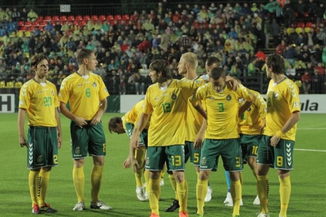 Lietuvos futbolininkai švenčia įvartį | Sportas.lt/Justo Tamošiūno nuotr.