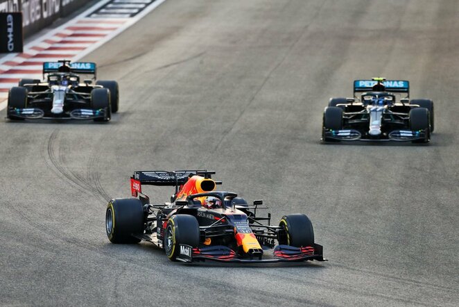 Maxas Verstappenas, Lewisas Hamiltonas ir Valtteri Bottas | Scanpix nuotr.