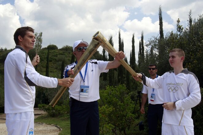 Olimpinės ugnies įžiebimo ceremonija | Reuters/Scanpix nuotr.