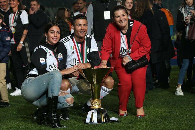 Georgina Rodriguez, Cristiano Ronaldo ir Dolores Aveiro | Scanpix nuotr.