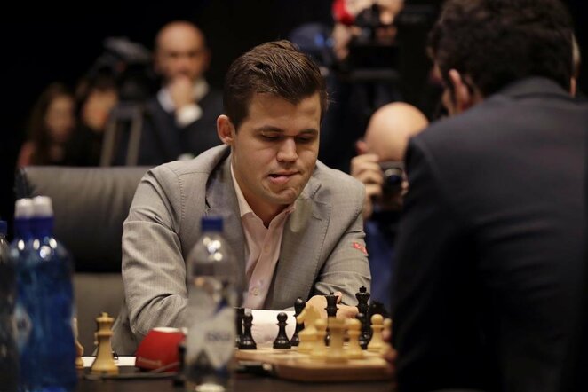 Magnusas Carlsenas prieš Fabiano Caruaną | Scanpix nuotr.