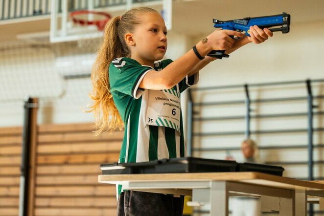 Šiuolaikinės penkiakovės projektas „Ugnies linija“ šiais mokslo metais pasieks 20 000 mokinių | Aistės Ridikaitės nuotr.