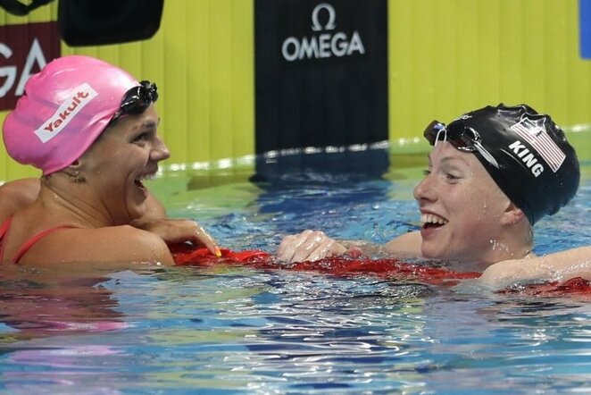 Julija Jefimova ir Lilly King | Scanpix nuotr.
