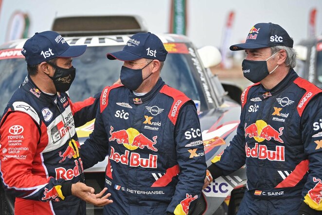 Nasseras Al-Attiyah, Stephane‘as Peterhanselis ir Carlosas Sainzas | Scanpix nuotr.