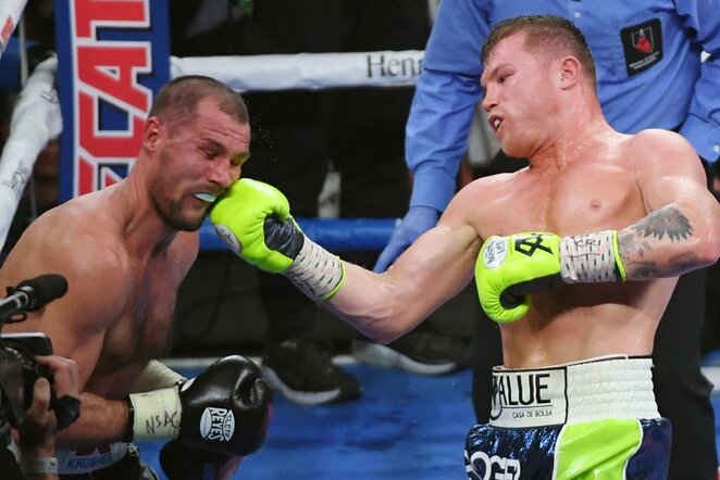 Sergejus Kovaliovas iri Saulis „Canelo“ Alvarezas | Scanpix nuotr.