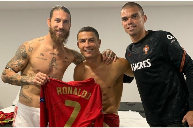 Sergio Ramosas, Cristiano Ronaldo ir Pepe | „Twitter“ nuotr.
