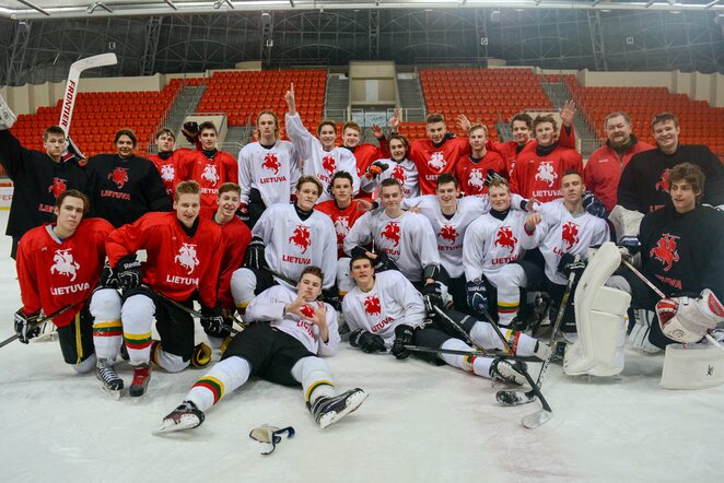 Lietuvos jaunių ledo ritulio rinktinės treniruotė | Tito Pacausko nuotr.