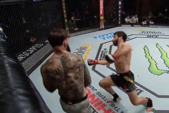Cody Garbrandtas ir Raphaelis Assuncao | „Stop“ kadras