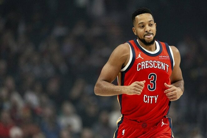 CJ McCollumas
