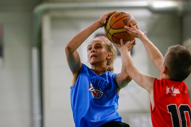 Krepšinio visuomenės diskusija: ar mergaitės gali žaisti kartu su berniukais? | Fotodiena/Josvydo Elinsko nuotr.