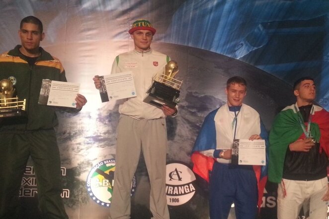 Sergejus Maslobojevas (viduryje) | Asmeninio arch. nuotr.