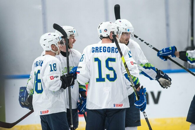 Rumunija – Slovėnija rungtynių akimirka | IIHF nuotr.