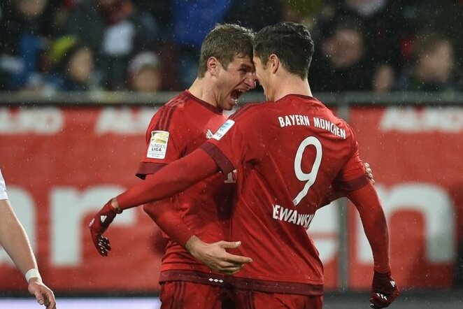 „Augsburg“ - „Bayern“ rungtynių akimirka | Scanpix nuotr.