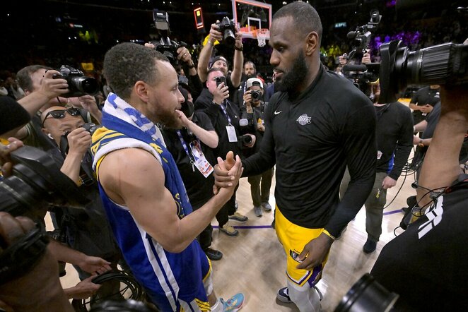 Stephenas Curry ir LeBronas Jamesas | Scanpix nuotr.