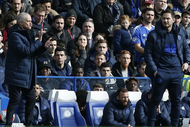 Jose Mourinho ir Frankas Lampardas | „Twitter“ nuotr.