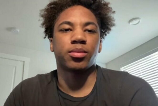 Josephas Youngas | „Stop“ kadras