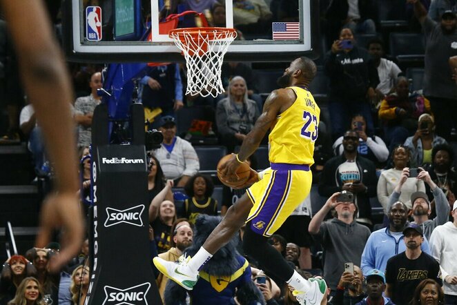 LeBronas Jamesas | Scanpix nuotr.