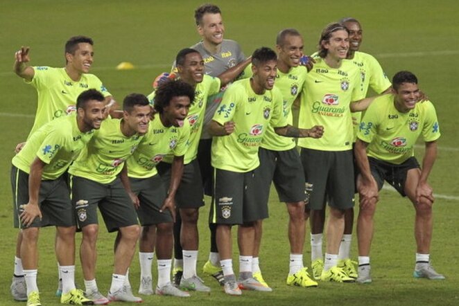 Brazilijos rinktinės treniruotėje nestokojo geros nuotaikos | Reuters/Scanpix nuotr.
