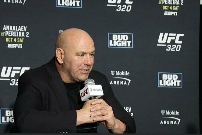 Dana White'as | „Stop“ kadras