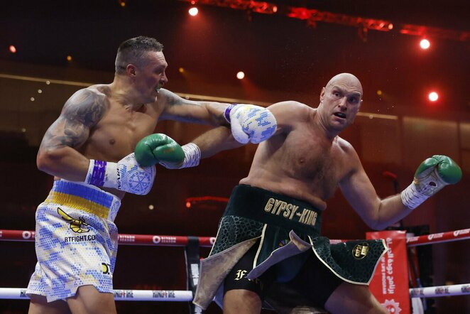 Oleksandras Usykas ir Tysonas Fury | Scanpix nuotr.