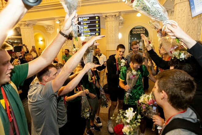 Lietuvos U-20 rinktinė sugrįžo į Lietuvą | Pauliaus Peleckio / BNS foto nuotr.