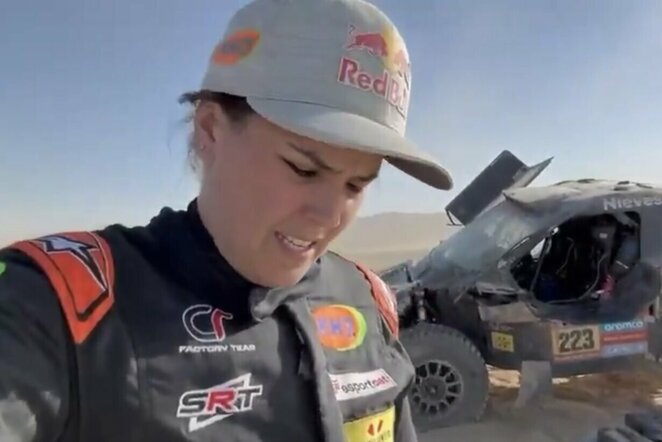 Laia Sanz | „Stop“ kadras