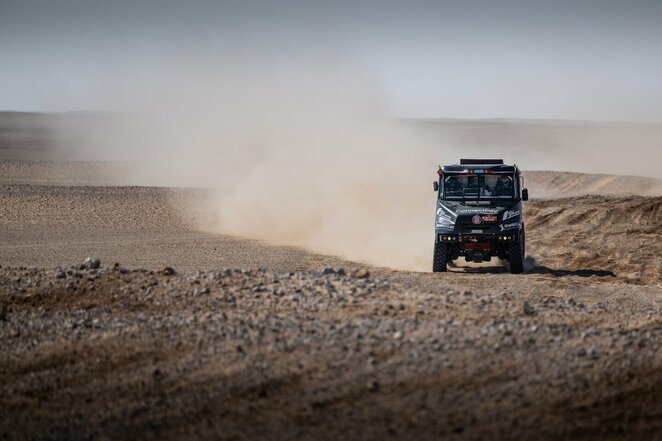 „ConnectPay Racing“ komanda šeštajame Dakaro greičio ruože (Martin Macik Team nuotr.) | Organizatorių nuotr.