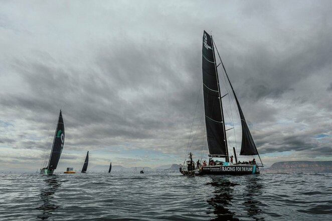 Ambersail 2 ha lanciato The Ocean Race |  Foto di Dom Rimeika.