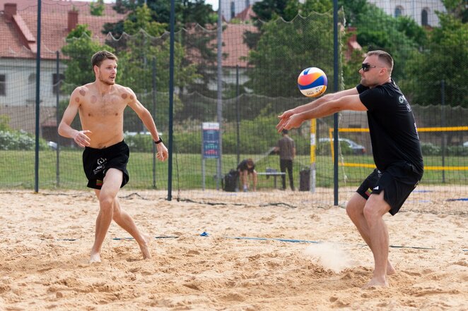 Robertas Juchnevičius ir Artūras Vasiljevas | Augusto Četkausko nuotr. Robertas Juchnevičius ir Artūras Vasiljevas | Augusto Četkausko nuotr.