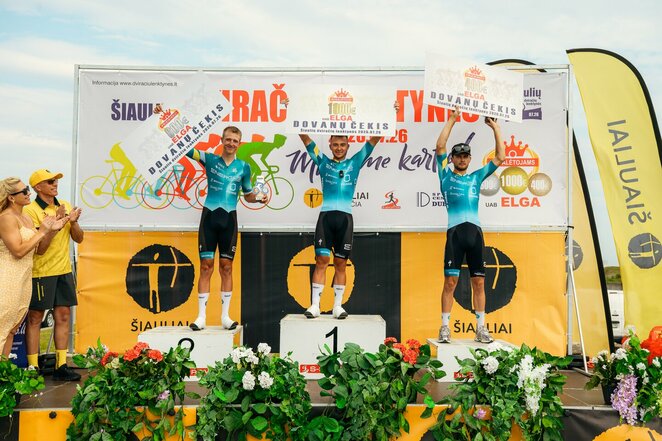 &bdquo;Energus&ldquo; dviratininkai užkariavo Šiaulių podiumą | Komandos nuotr.