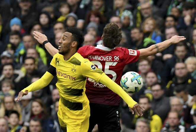 „Hannover“ - Dortmundo „Borussia“ rungtynių akimirka | Scanpix nuotr.