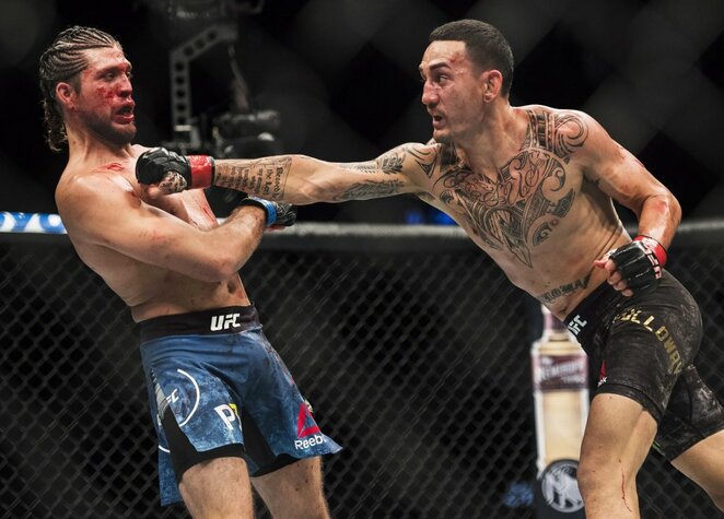 Maxas Holloway prieš Brianą Ortegą | Scanpix nuotr. Maxas Holloway prieš Brianą Ortegą | Scanpix nuotr.