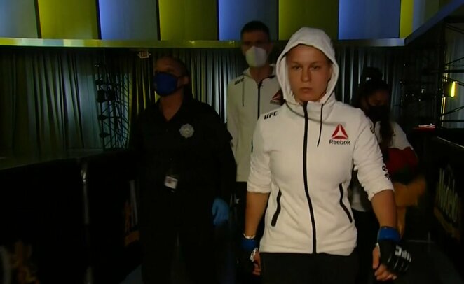 Julija Stoliarenko | „Stop“ kadras Julija Stoliarenko | „Stop“ kadras