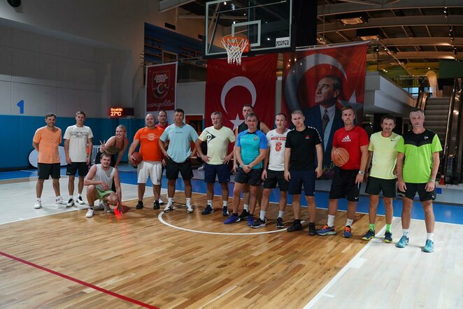 Balžeko teniso akademijos kolektyvas Turkijoje  | Allos Fedorčenko ir Manto Stankevičiaus nuotr.